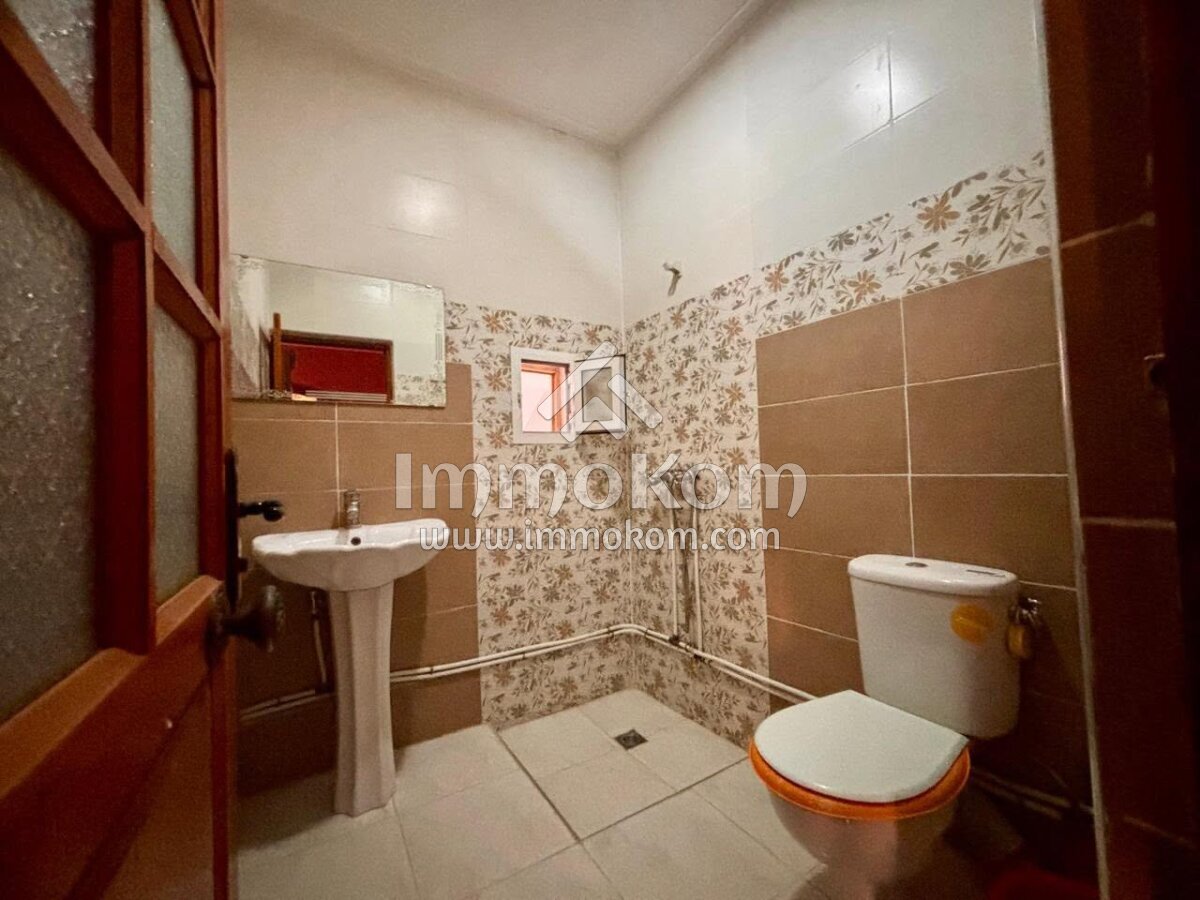 Etage Villa à la location longue durée Marrakech - Route de Casablanca